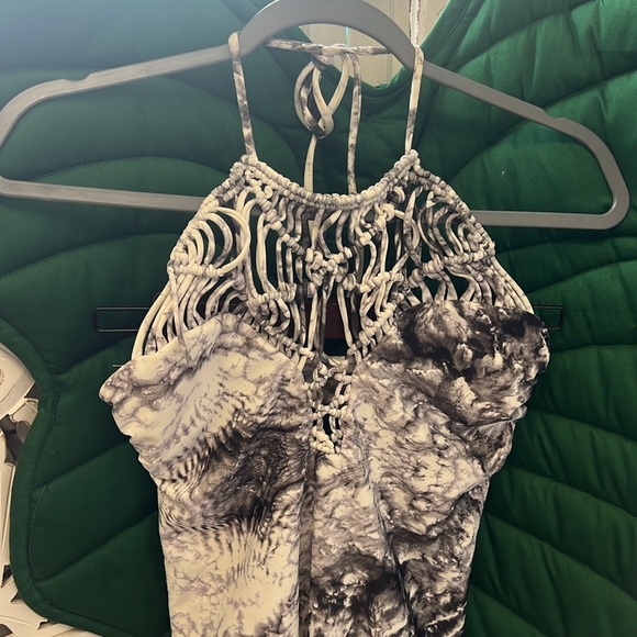 Mikoh crochet high neck halter one piece swimsuit. XL. Grey marble tie dye. - Picture 2 of 8